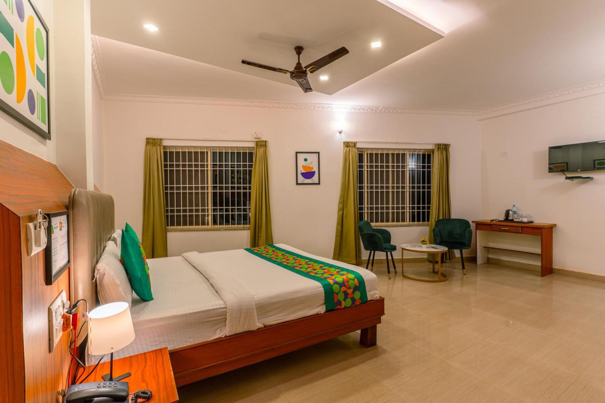 Hotel Treebo Regalia Comforts, 15 Mins From Abbey Waterfall Madikeri Exterior foto